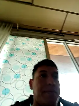 Snapshot of Rafaell_SantosHot chatting on 01-13-25, 06:38 Rafaell SantosHot online show from 01-13-25, 06:38