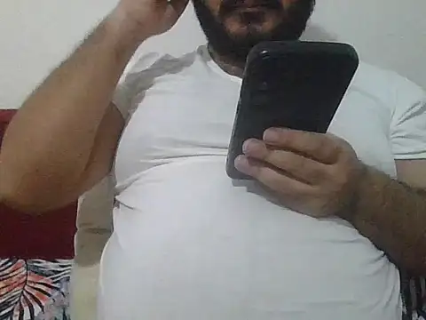 Snapshot of UrfavSlaveBitch chatting on 11-26-25, 04:52 UrfavSlaveBitch online show from 11-26-25, 04:52