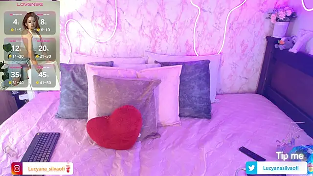 Snapshot of LucyanaSilva chatting on 10-11-25, 02:15 LucyanaSilva online show from 10-11-25, 02:15