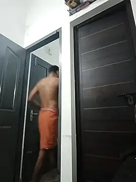 Snapshot of johnsinsexy chatting on 01-06-25, 10:05 johnsinsexy online show from 01-06-25, 10:05