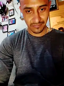 Snapshot of NewBe9D9 chatting on 11-22-25, 09:08 NewBe9D9 online show from 11-22-25, 09:08