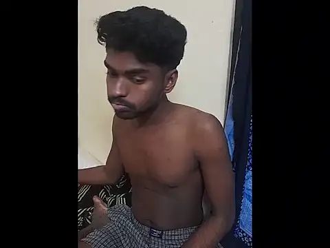 Snapshot of funcracker chatting on 11-18-25, 03:05 funcracker online show from 11-18-25, 03:05