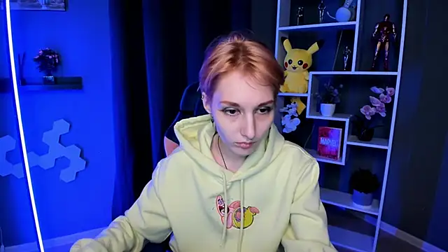 AlmeWood online show from 12-16-24, 01:54