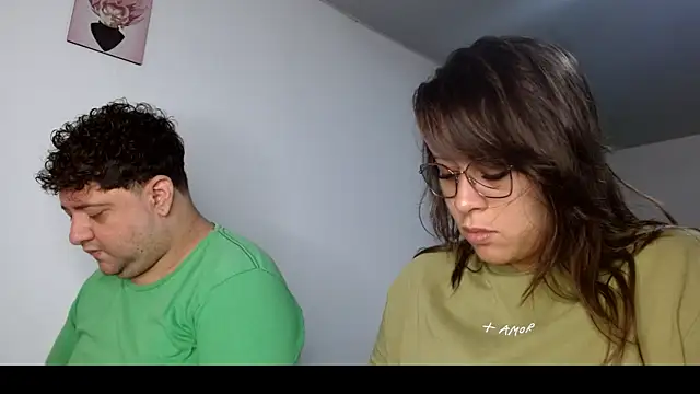 Snapshot of Paloma_Desire chatting on 11-14-25, 01:21 Paloma Desire online show from 11-14-25, 01:21