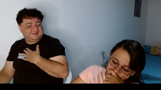 Snapshot of Paloma_Desire chatting on 11-22-25, 02:05 Paloma Desire online show from 11-22-25, 02:05