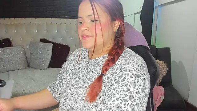 Snapshot of melanie_hh chatting on 03-11-25, 07:15 melanie hh online show from 03-11-25, 07:15