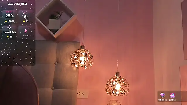 Snapshot of melanie_hh chatting on 09-16-25, 04:02 melanie hh online show from 09-16-25, 04:02