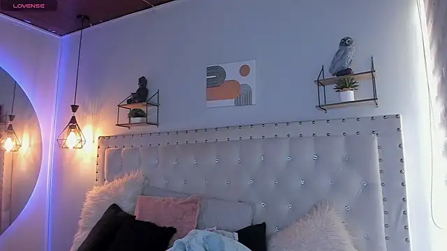 Snapshot of melanie_hh chatting on 09-17-25, 08:10 melanie hh online show from 09-17-25, 08:10