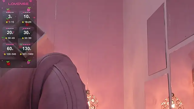 Snapshot of melanie_hh chatting on 09-30-25, 04:06 melanie hh online show from 09-30-25, 04:06