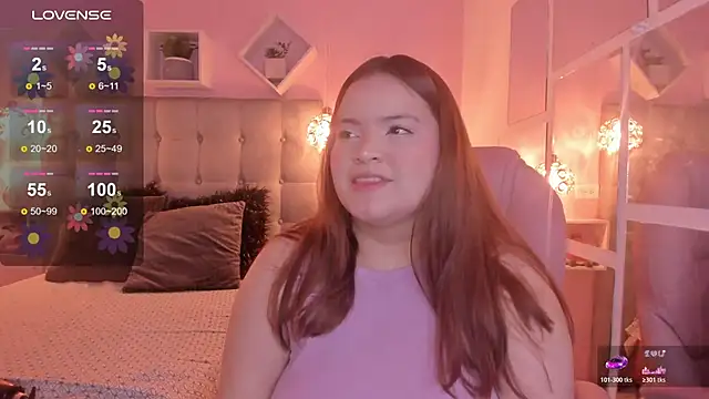 Snapshot of melanie_hh chatting on 10-18-25, 04:04 melanie hh online show from 10-18-25, 04:04