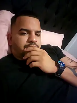 Latino2909 online show from 12-30-24, 05:04