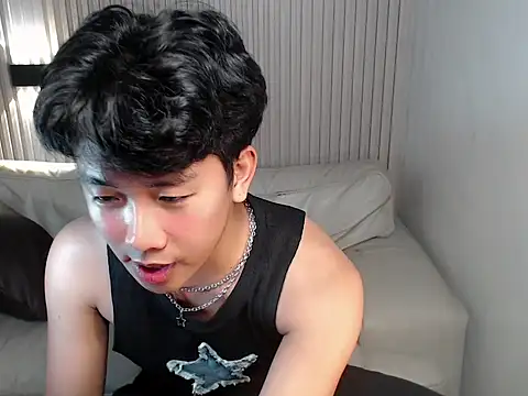 Snapshot of dangerzone0122 chatting on 01-18-26, 04:55 dangerzone0122 online show from 01-18-26, 04:55