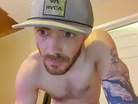 Snapshot of Huntzg23 chatting on 11-23-25, 09:20 Huntzg23 online show from 11-23-25, 09:20