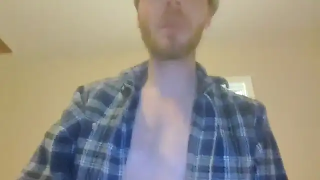 Snapshot of Huntzg23 chatting on 12-05-25, 03:15 Huntzg23 online show from 12-05-25, 03:15