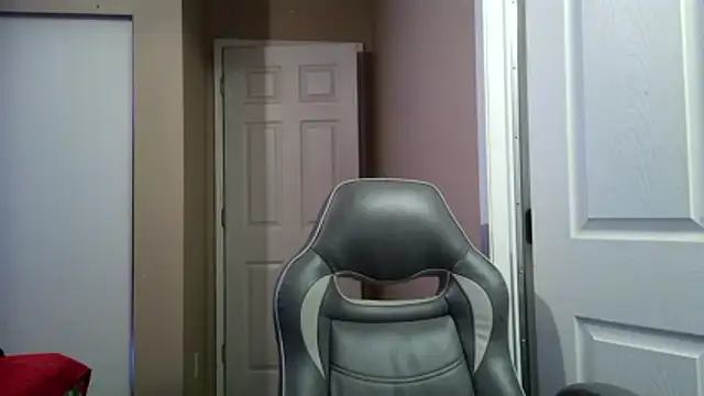 Huntzg23 online show from 03-16-26, 05:02