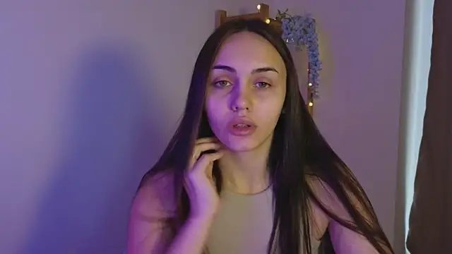 Snapshot of IrinaShayk18 chatting on 01-28-25, 09:19 IrinaShayk18 online show from 01-28-25, 09:19