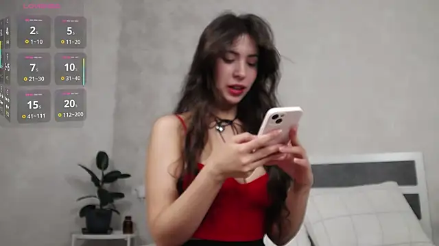 Anna Mary Rose online show from 10-30-25, 03:19