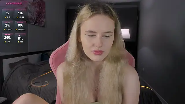 Molly Toads online show from 01-20-25, 06:10