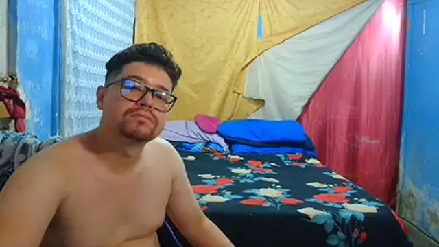 Snapshot of pecadodulce123 chatting on 06-19-26, 10:35 pecadodulce123 online show from 06-19-26, 10:35
