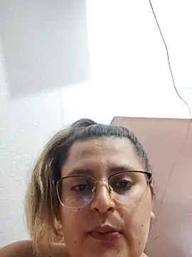 Miss balloonsmila online show from 01-08-25, 02:35