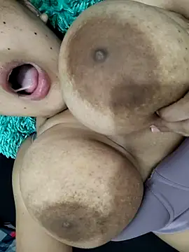 Miss balloonsmila online show from 01-09-25, 11:56