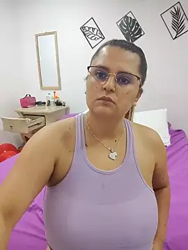 Miss balloonsmila online show from 02-17-25, 01:04