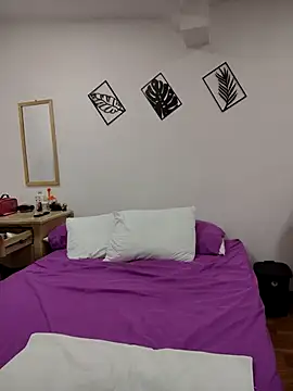 Miss balloonsmila online show from 02-18-25, 09:31