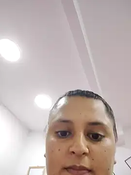 Miss balloonsmila online show from 03-11-25, 12:22