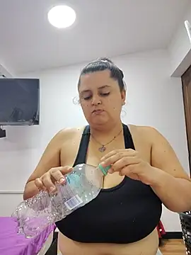 Miss balloonsmila online show from 10-26-25, 04:18