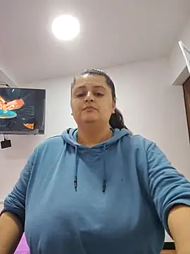 Miss balloonsmila online show from 12-14-25, 09:41