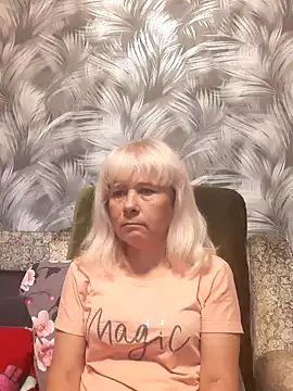 Snapshot of sakura_blonde chatting on 11-21-25, 06:12 sakura blonde online show from 11-21-25, 06:12