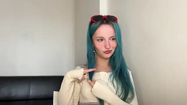 bumble bee online show from 01-16-25, 08:54