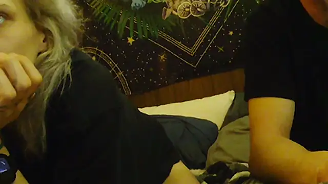 Snapshot of EroticKityii chatting on 03-21-26, 08:19 EroticKityii online show from 03-21-26, 08:19