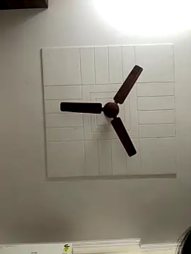 Snapshot of Kirti_Mittal chatting on 12-14-25, 08:20 Kirti Mittal online show from 12-14-25, 08:20