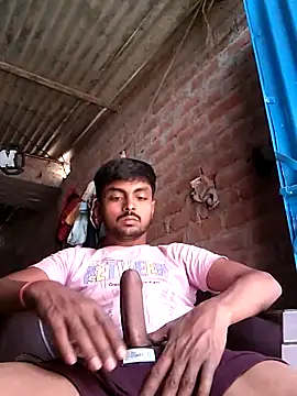 Snapshot of Suraj223kumar chatting on 03-08-26, 07:01 Suraj223kumar online show from 03-08-26, 07:01