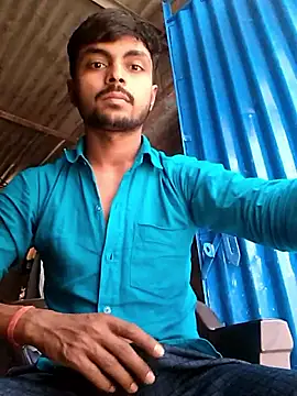 Snapshot of Suraj223kumar chatting on 03-11-26, 06:52 Suraj223kumar online show from 03-11-26, 06:52
