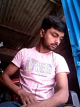 Snapshot of Suraj223kumar chatting on 03-13-26, 01:56 Suraj223kumar online show from 03-13-26, 01:56