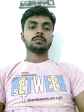 Snapshot of Suraj223kumar chatting on 03-13-26, 03:07 Suraj223kumar online show from 03-13-26, 03:07