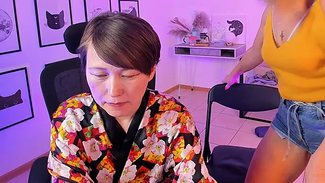 Snapshot of RosalindaFortuna chatting on 02-11-25, 02:02 RosalindaFortuna online show from 02-11-25, 02:02