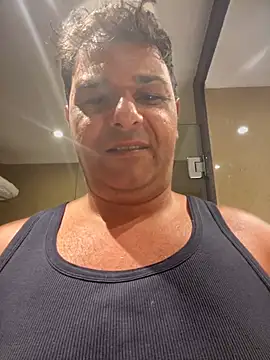 SecretlyDD online show from 03-05-25, 04:24