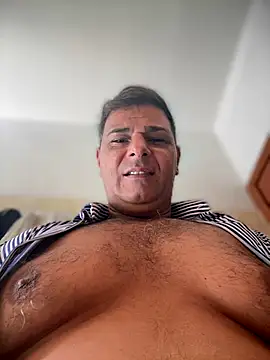 SecretlyDD online show from 10-28-25, 09:02