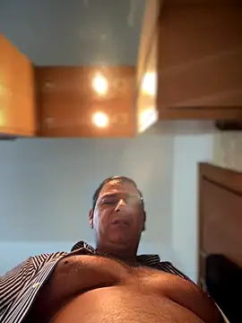 SecretlyDD online show from 11-21-25, 08:24