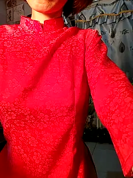 Lucy limon online show from 10-26-25, 09:53