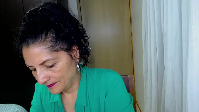 arianna ros3 online show from 05-14-26, 01:12