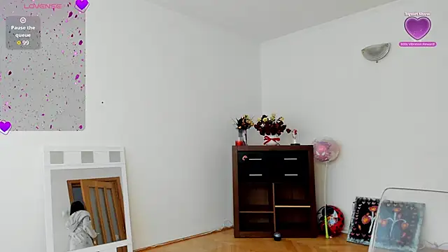 Snapshot of Lucky_Deniz chatting on 02-10-25, 07:15 Lucky Deniz online show from 02-10-25, 07:15