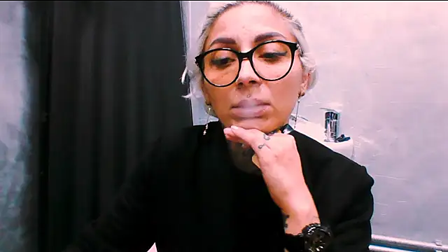 Snapshot of Lucky_Deniz chatting on 11-20-25, 03:23 Lucky Deniz online show from 11-20-25, 03:23