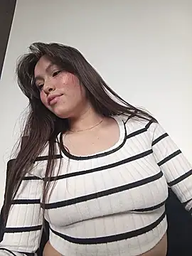 Snapshot of eriika_deep_ chatting on 07-12-26, 05:37 eriika deep online show from 07-12-26, 05:37