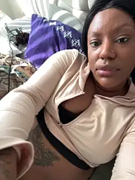 LavenderBuxton online show from 03-11-26, 11:49