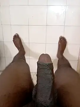 Snapshot of tharu111111 chatting on 02-20-26, 03:58 tharu111111 online show from 02-20-26, 03:58