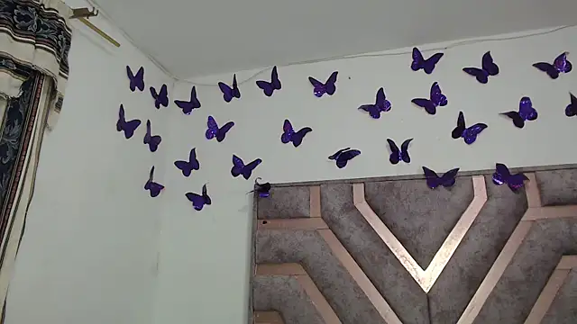 Snapshot of Anny_Fox- chatting on 11-27-25, 03:41 Anny Fox- online show from 11-27-25, 03:41